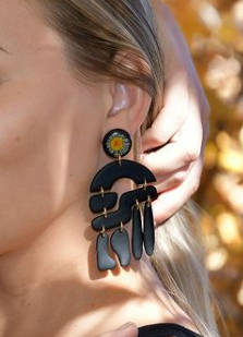 Zara Wildflower Earrings - 18k gold plated